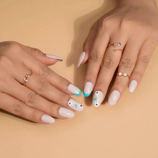 Floral Desi Nude Nails Press-on Nails Set