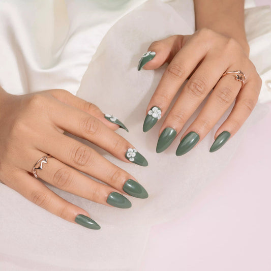 Rhinestone Green 3D Flowers Press-on Nails Set