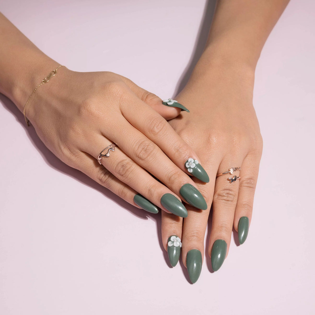 Rhinestone Green 3D Flowers Press-on Nails Set