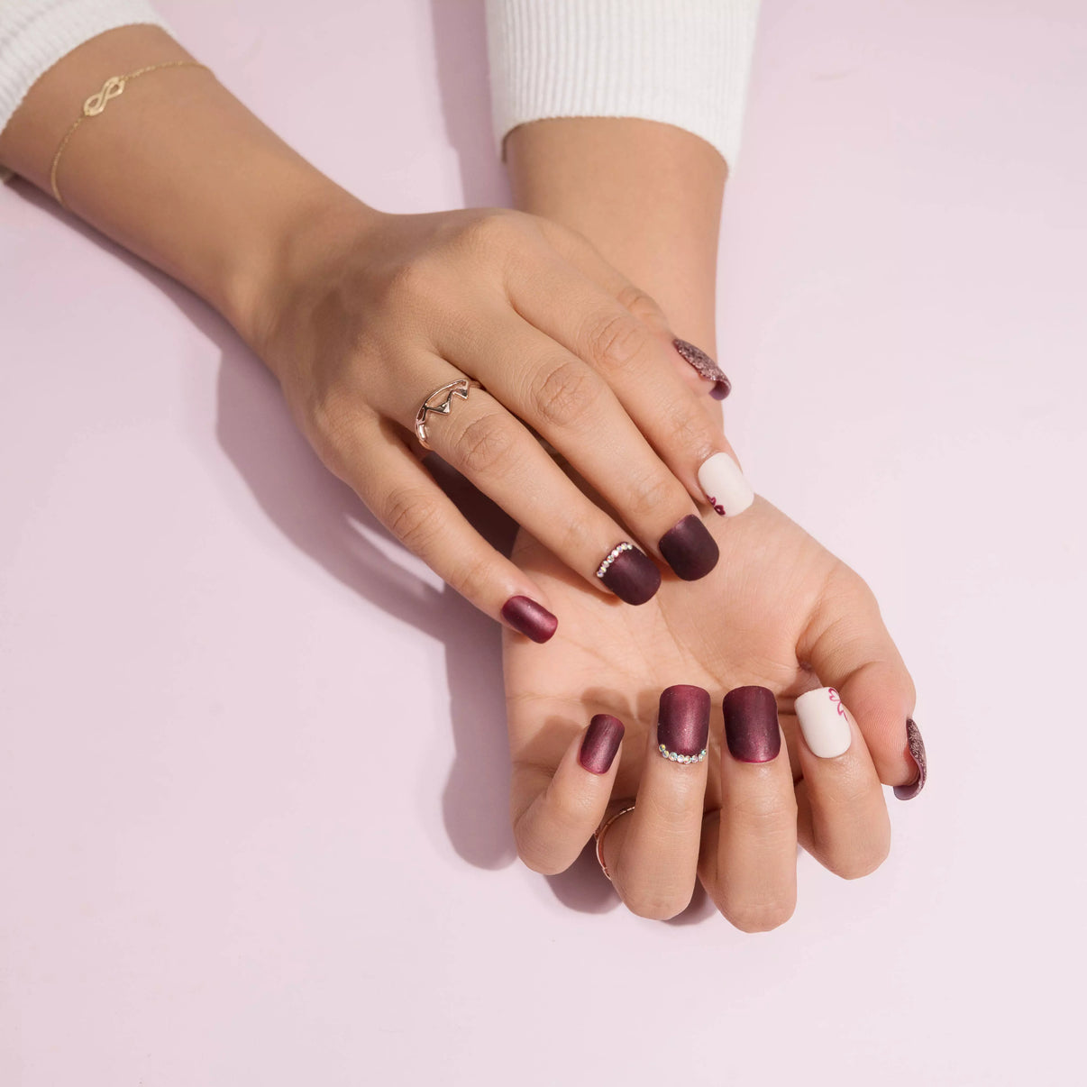 Rhinestone Matte Red Heart Press-on Nails Set