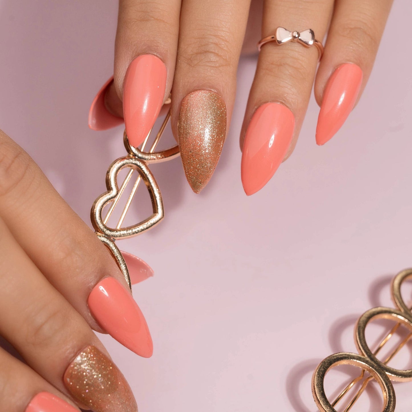 Strong Glitter Game Press-on Nail Set